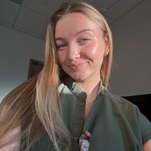 Meet your Posher, Hailey